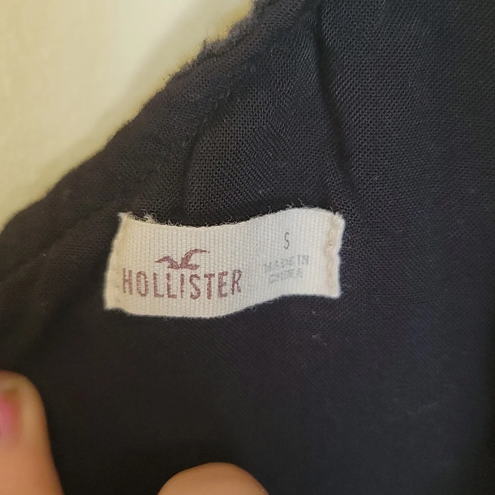 💥Hollister💥 Small, Black,  one shoulder, ruffle, midi dress! 👗 - Picture 3 of 4